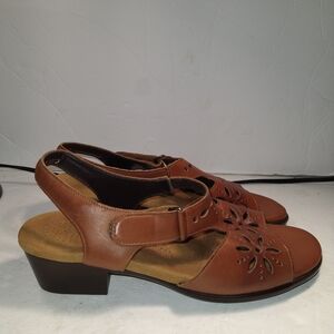 SAS Sunburst Chestnut Heel Strap Sandals Women's sz 8M.